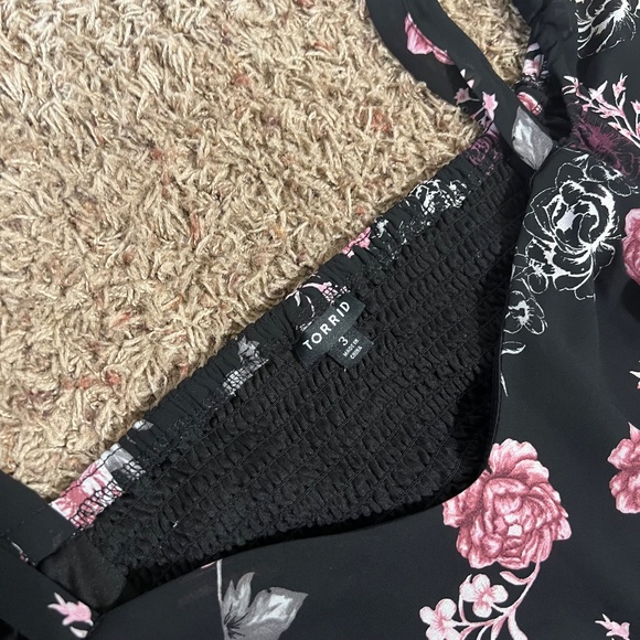 High Low Floral Dress - Picture 7 of 11